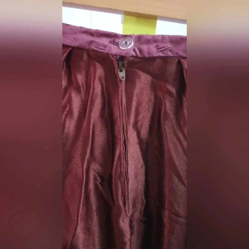 Rust maxi pleated skirt SZ Medium - Picture 3 of 3